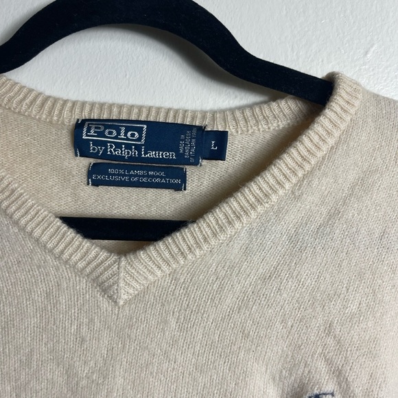 Polo by Ralph Lauren v neck Sweater, Lambswool, cream Size L - Picture 6 of 6